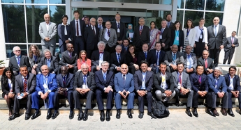 ammangroup_crop_small.jpg